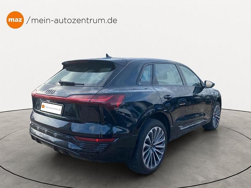 Gebraucht Audi Q8 e-tron S-Line 250 kW (340 PS) 2023 Schwarz SUV