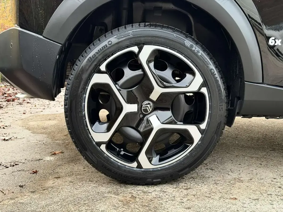 Gebraucht Citroën C3 101 PS (74 kW) 2025 Perla neraschwarz Kleinwagen