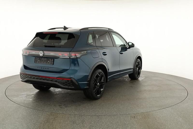 Neu VW Tiguan Style 2026 Nightshade blue metallic SUV