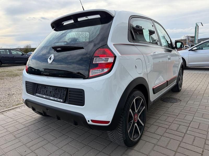 Gebraucht Renault Twingo Luxe 90 PS (66 kW) 2015 Weiß Kleinwagen