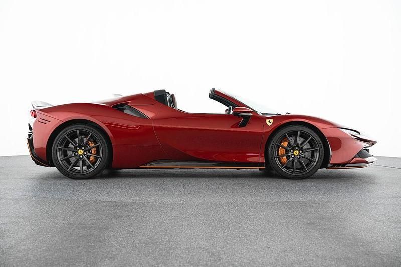Gebraucht Ferrari SF90 999 PS (734 kW) 2022 Rot Cabrio