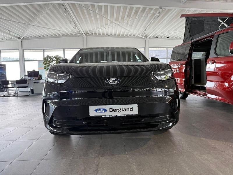 Neu Ford Capri Extended Range 210 kW (286 PS) 2025 Agate black metallic schwarz Limousine