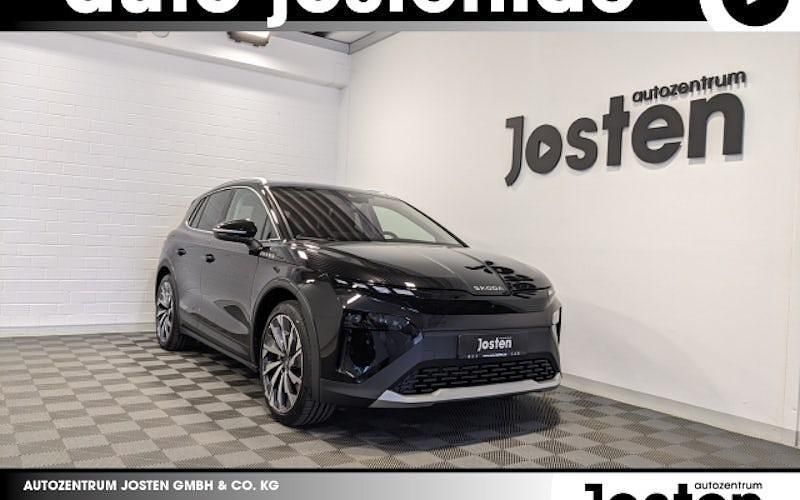 Schwarz (schwarzmagic perleffekt) Gebraucht 2025 Skoda Elroq Loft SUV | 48.990 € (Etwas zu teuer) - Bild 1/4