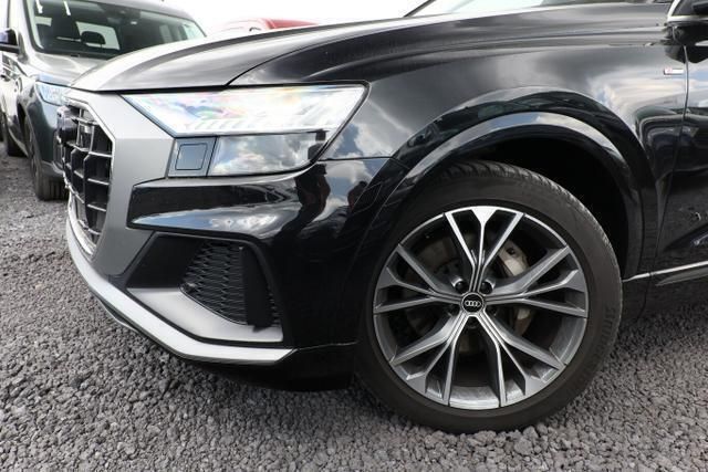 Gebraucht Audi Q8 S-Line 286 PS (210 kW) 2021 Orca schwarz metallic orca schwarz metallic SUV