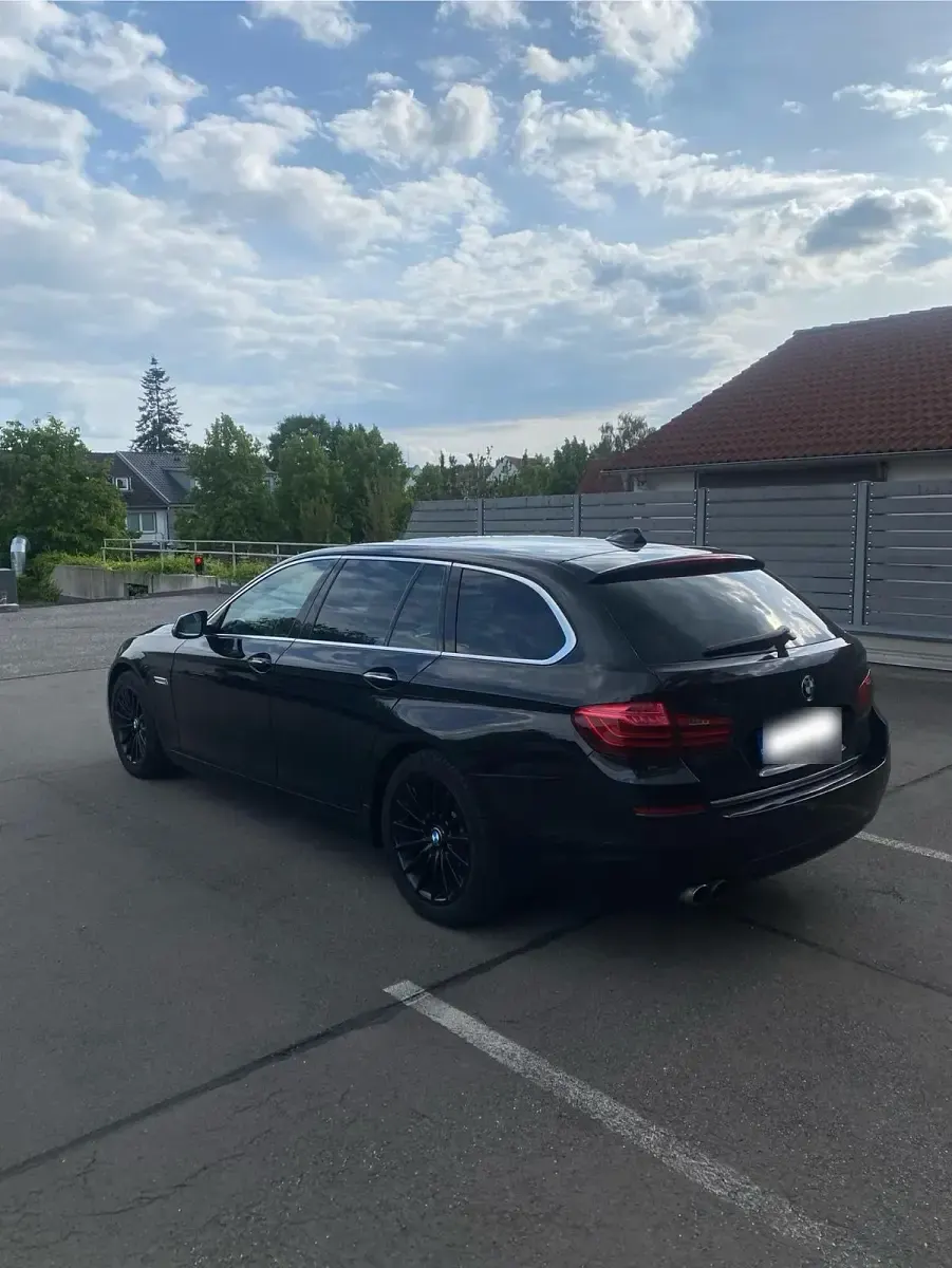 Gebraucht BMW 520 184 PS (135 kW) 2014 Schwarz Kombi