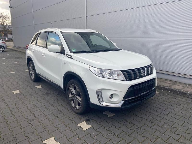 Gebraucht Suzuki Vitara Comfort 111 PS (81 kW) 2019 Weiß SUV