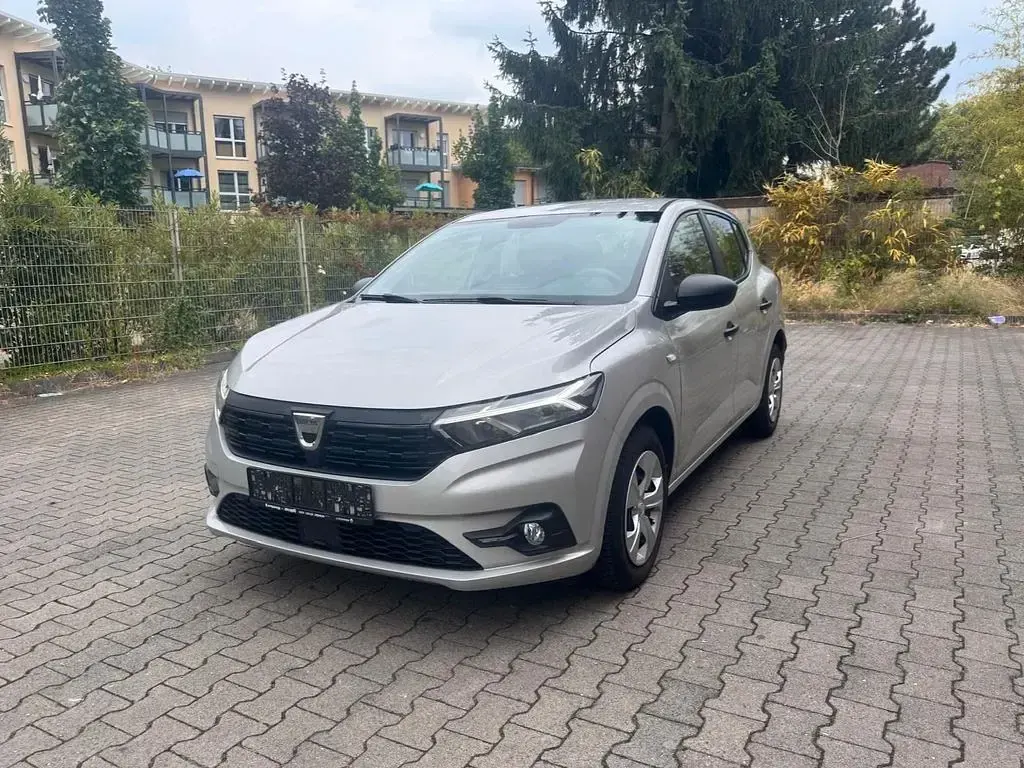 Gebraucht Dacia Sandero Essentiel 67 PS (49 kW) 2021 Grau Limousine