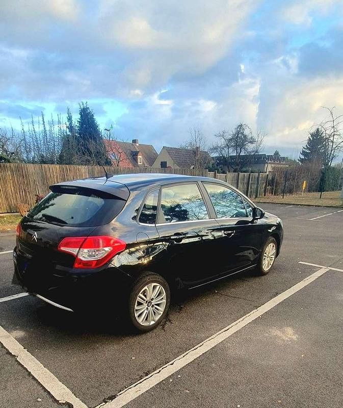 Gebraucht Citroën C4 Tendance 120 PS (88 kW) 2014 Limousine