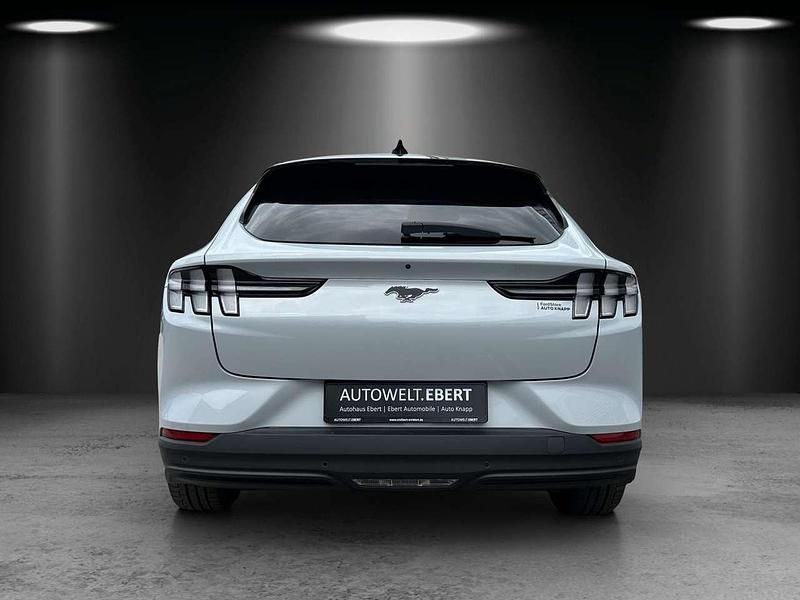 Gebraucht Ford Mustang Mach-E 216 kW (294 PS) 2023 Space white (weiss) SUV