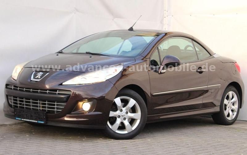 Schwarz Gebraucht 2015 Peugeot 207 Active Cabrio | 7.700 € (Teuer) - Bild 1/4