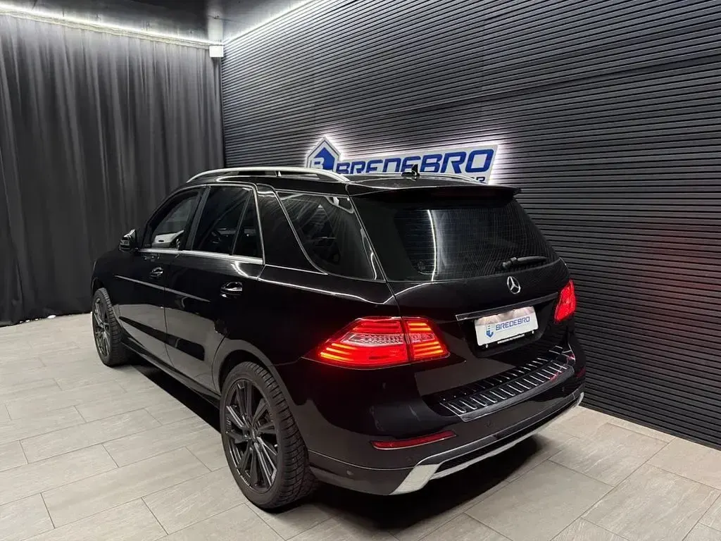 Gebraucht Mercedes ML350 258 PS (189 kW) 2013 Schwarz SUV