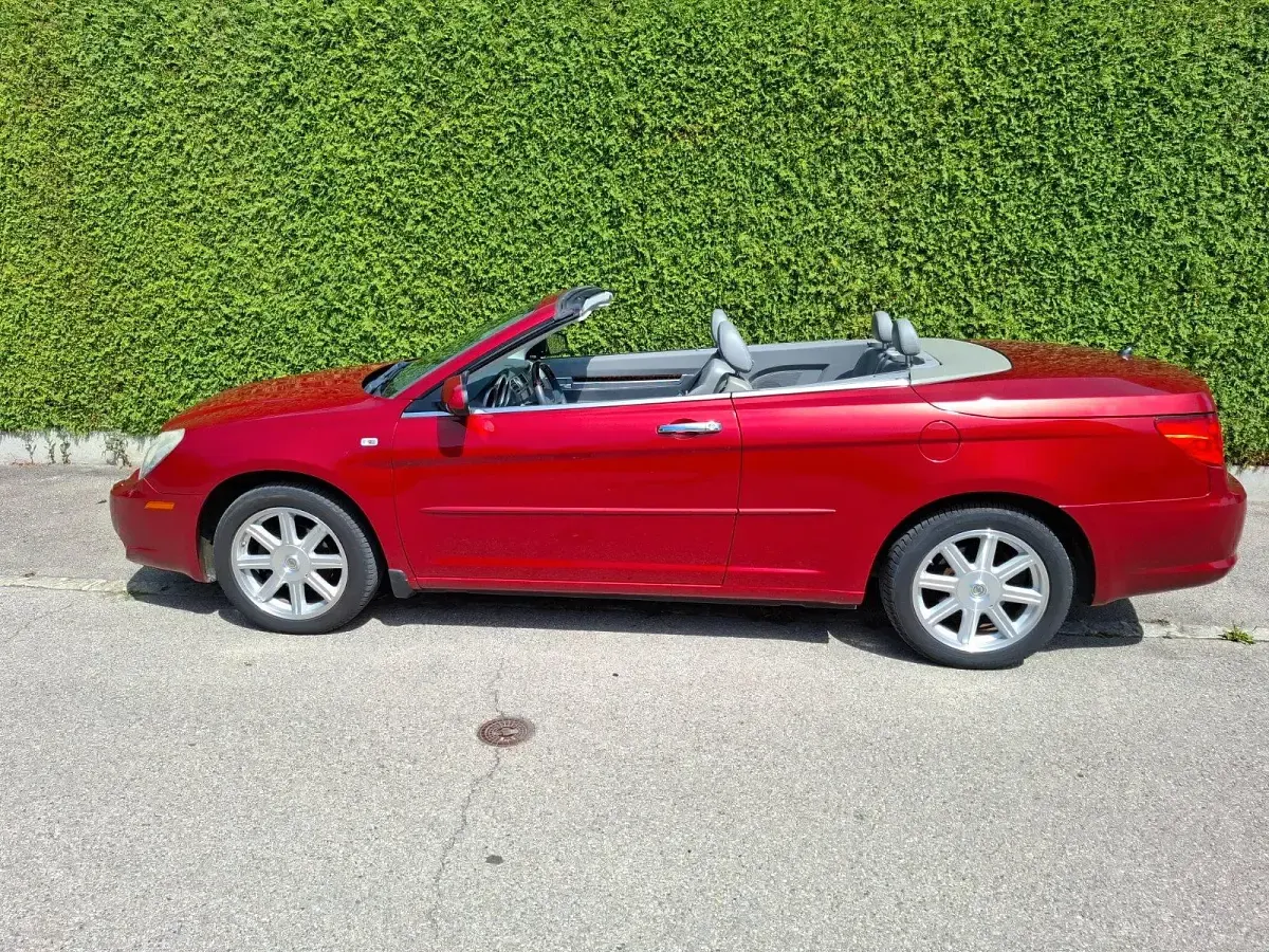 Gebraucht Chrysler Sebring Cabriolet Limited 184 PS (135 kW) 2008 Rot Cabrio