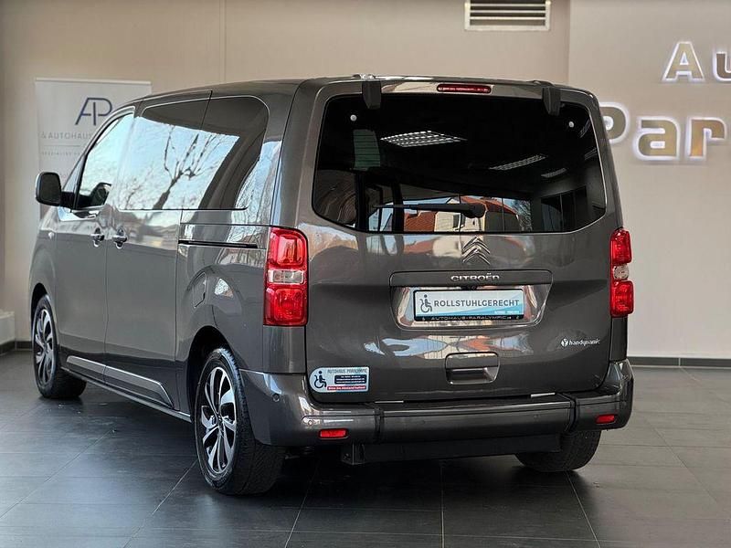 Gebraucht Citroën Spacetourer Shine 179 PS (131 kW) 2018 Lackierung platiniumgrau/typ Van / Kleinbus