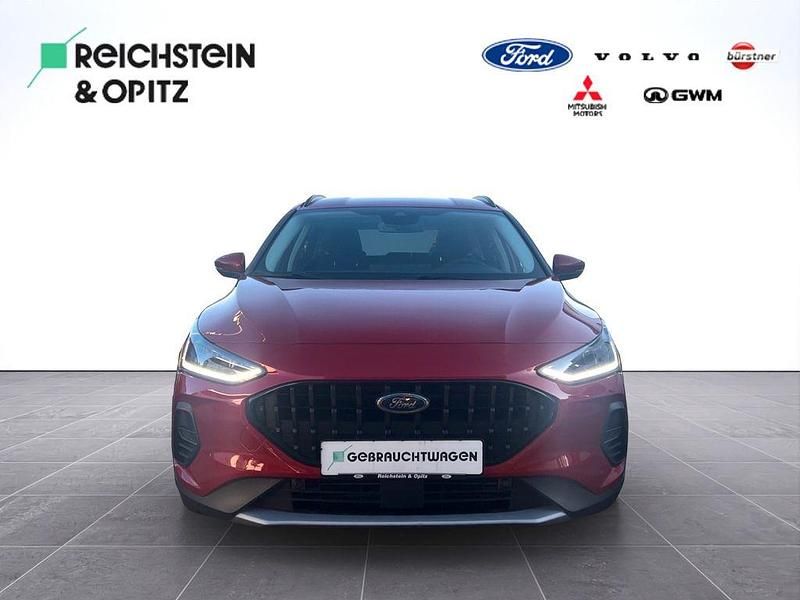 Gebraucht Ford Focus Active 155 PS (114 kW) 2024 Fantastic red Limousine