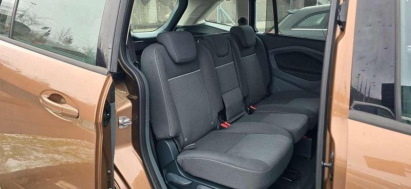 Gebraucht Ford Grand C-Max SYNC Edition 125 PS (91 kW) 2014 Canyonbraun (metallic) Van / Kleinbus