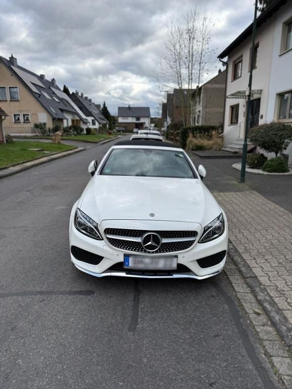 Gebraucht Mercedes C250 AMG line 211 PS (155 kW) 2018 Weiß Cabrio