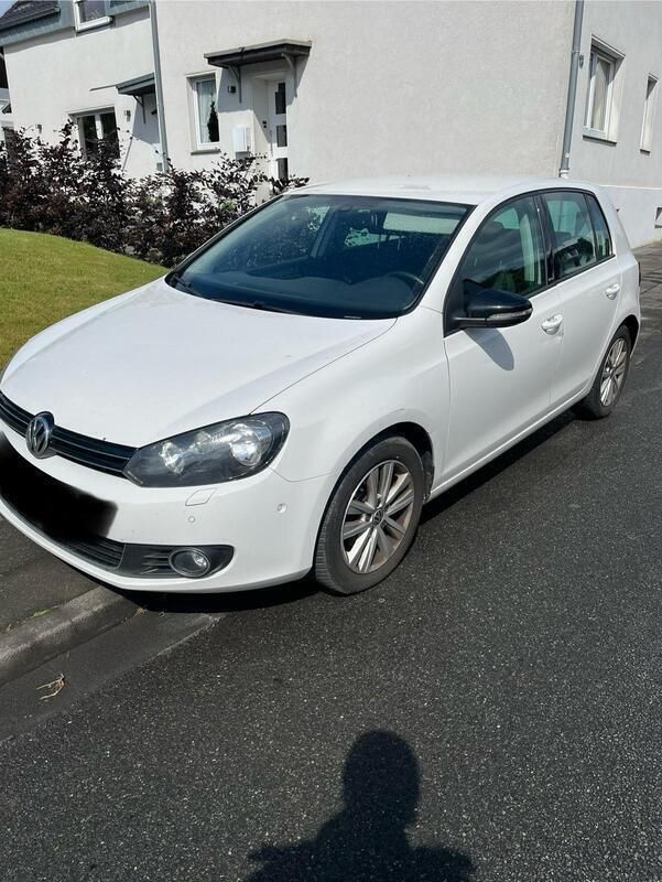 Weiß Gebraucht 2012 VW Golf VI Kleinwagen | 3.490 € (Superpreis) - Bild 1/4