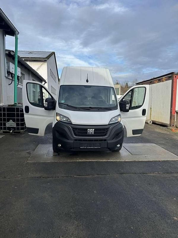 Gebraucht Fiat Ducato 120 PS (88 kW) 2023 Weiß Van