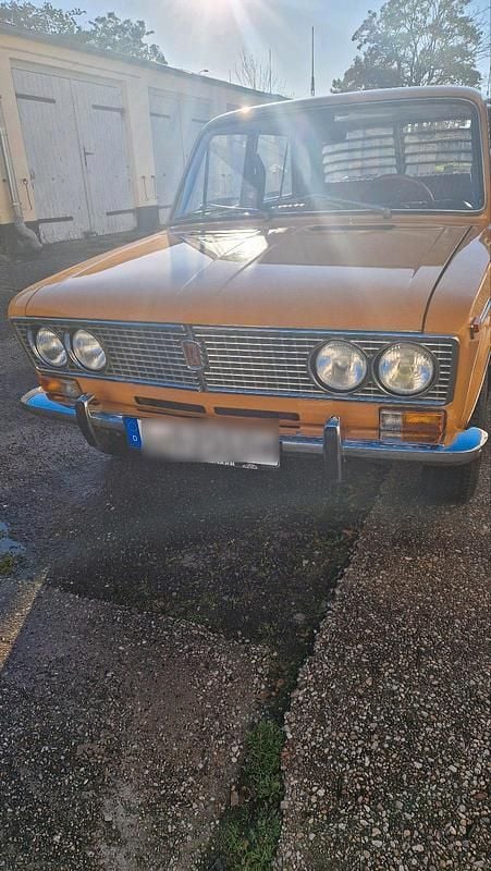 Orange Gebraucht 1980 Lada 2103 Limousine | 8.000 € - Bild 1/4