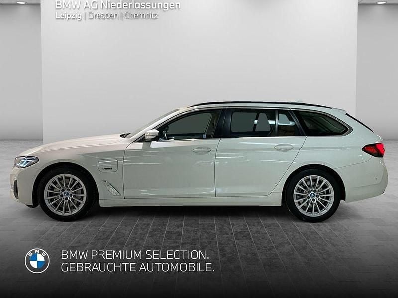 Gebraucht BMW 530e 292 PS (214 kW) 2023 Weiß Kombi