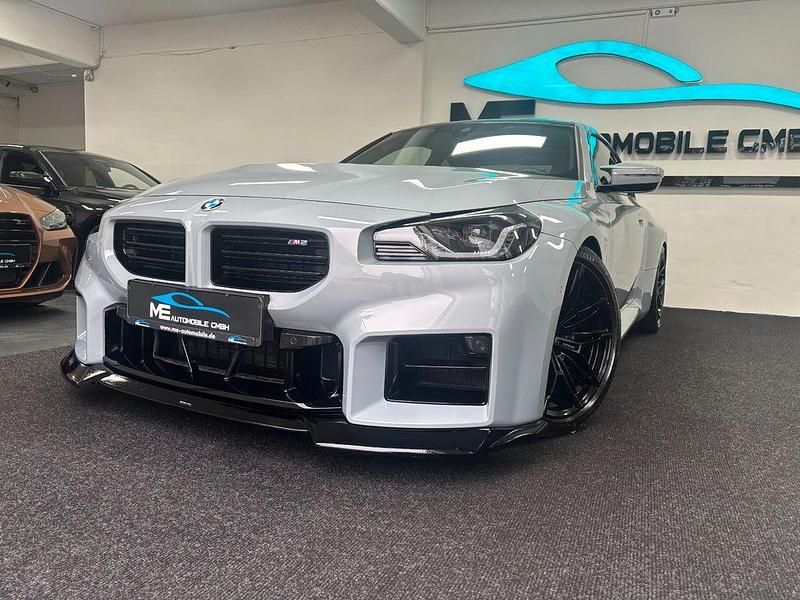 Grau Gebraucht 2024 BMW M2 Shadowline Coupé | 62.900 € (Fairer Preis) - Bild 1/4