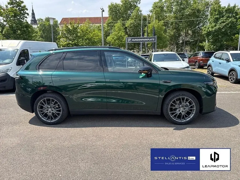 Gebraucht Leapmotor C10 215 PS (158 kW) 2026 Grün SUV