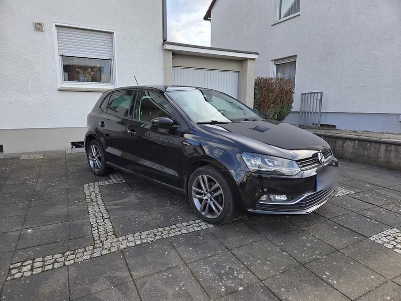 Gebraucht VW Polo Allstar 90 PS (66 kW) 2016 Schwarz Kleinwagen