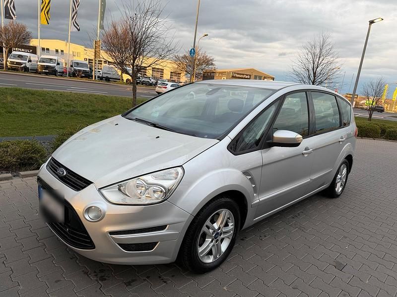 Gebraucht Ford S-MAX S 136 PS (100 kW) 2012 Silber Van / Kleinbus