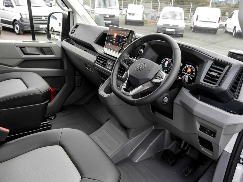 Neu VW Crafter 140 PS (102 kW) 2026 Candyweiß Van