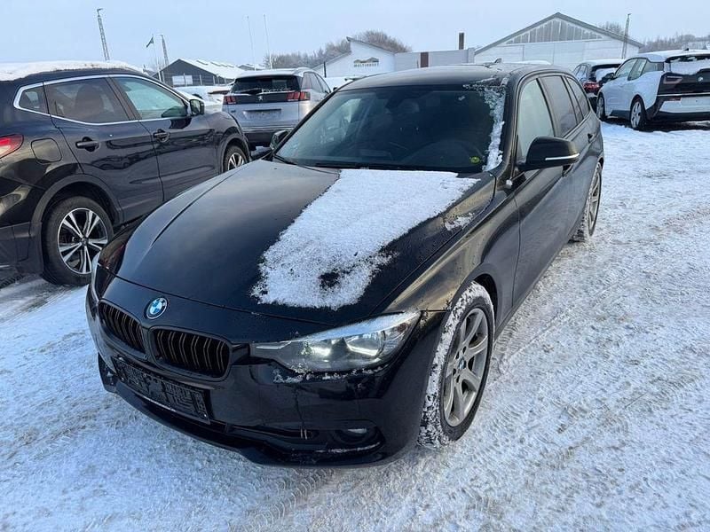 Schwarz Gebraucht 2016 BMW 320 Kombi | 7.900 € (Guter Preis) - Bild 1/4