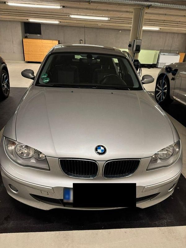 Second-hand BMW 116 122 CP (89 kW) 2006 Argintiu Hatchback