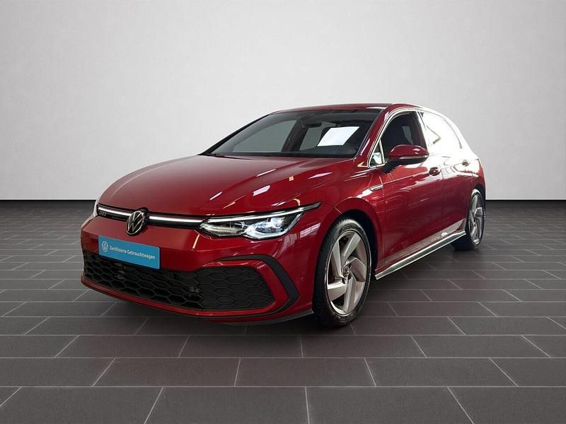 Kings red metallic (metallic) Gebraucht 2022 VW Golf VIII GTI Limousine | 28.800 € (Guter Preis) - Bild 1/4