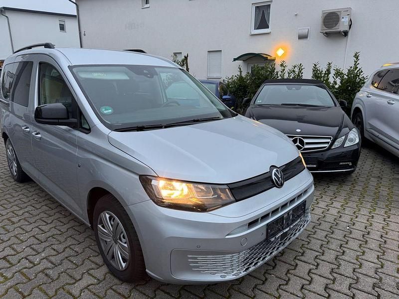 Gebraucht VW Caddy 114 PS (83 kW) 2023 Silber Van / Kleinbus
