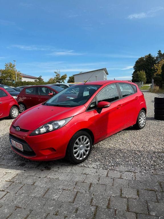 Rot Gebraucht 2009 Ford Fiesta Trend Kleinwagen | 2.790 € (Guter Preis) - Bild 1/4