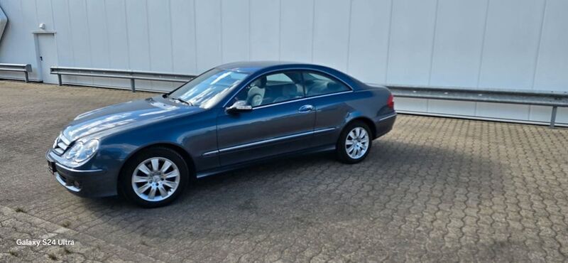 Gebraucht Mercedes CLK200 163 PS (119 kW) 2005 Blau Coupé
