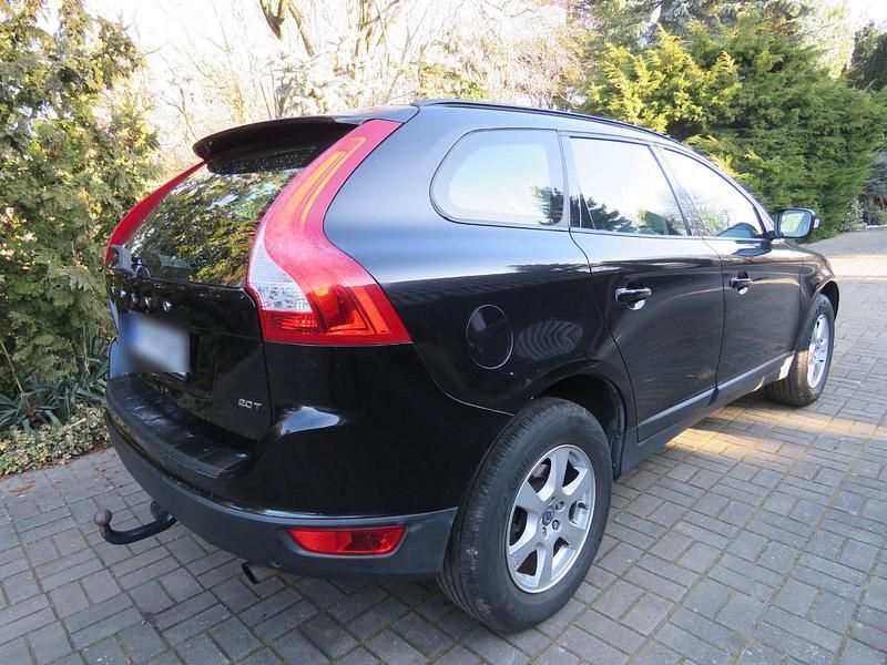 Gebraucht Volvo XC60 Summum 203 PS (149 kW) 2011 Schwarz SUV
