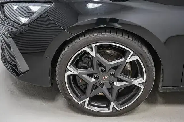 Second-hand Cupra Leon VZ 333 CP (244 kW) 2025 Andere