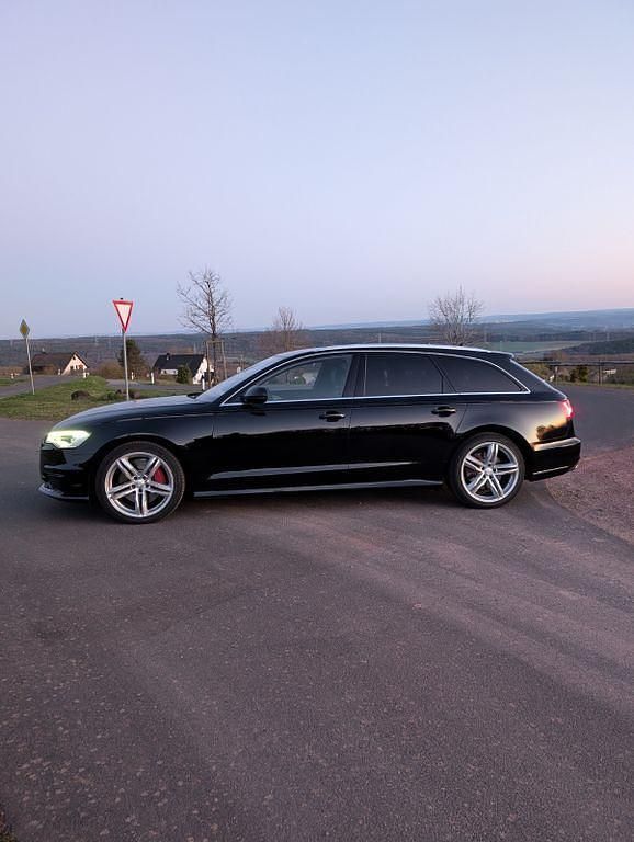 Gebraucht Audi A6 Ambiente 272 PS (200 kW) 2015 Schwarz Kombi