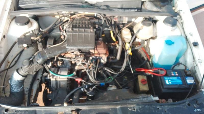 Gebraucht VW Golf II 69 PS (50 kW) 1990 Weiß Kleinwagen