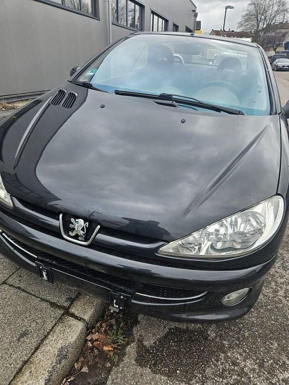 Gebraucht Peugeot 206 CC 109 PS (80 kW) 2006 Schwarz Cabrio