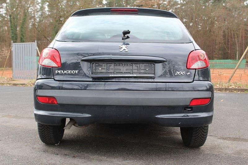 Gebraucht Peugeot 206+ Basis 75 PS (55 kW) 2009 Schwarz Kleinwagen