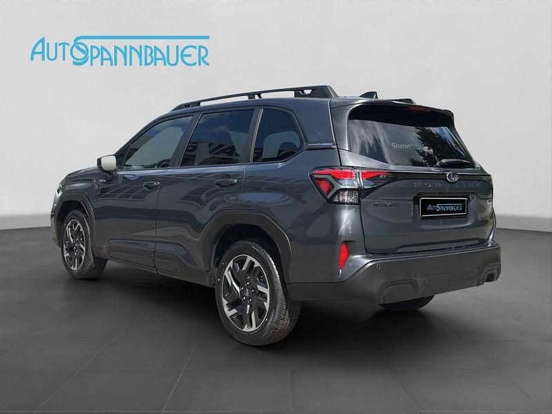 Neu Subaru Forester Exclusive+ 152 PS (111 kW) 2025 Grau SUV