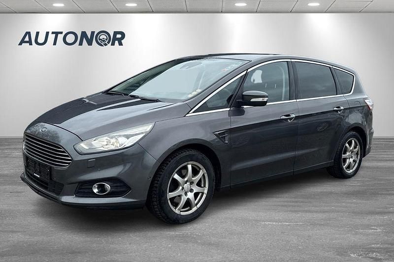 Gebraucht Ford S-MAX Titanium 179 PS (131 kW) 2016 Grau Van / Kleinbus