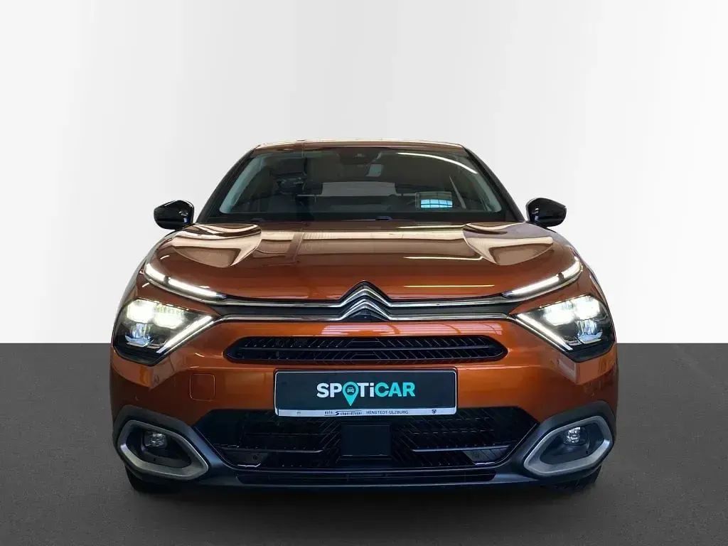 Gebraucht Citroën e-C4 Shine 100 kW (136 PS) 2021 Karamellbraun metallic Limousine