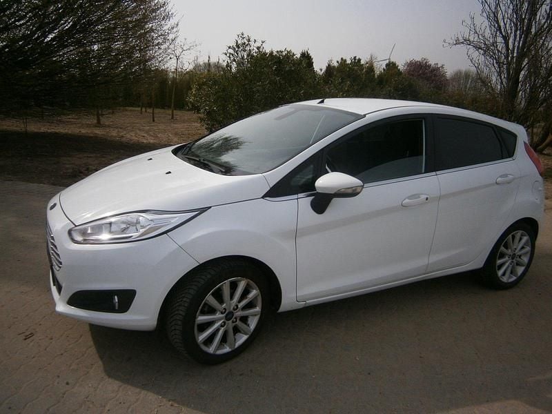 Gebraucht Ford Fiesta 105 PS (77 kW) 2017 Kleinwagen