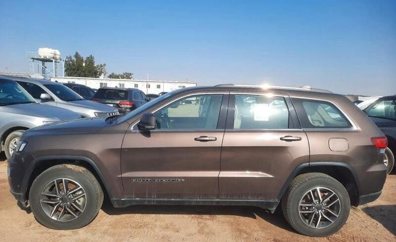 Gebraucht 2021 Jeep Cherokee Laredo SUV | 26.000 € - Bild 1/4