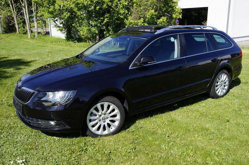 Schwarz Gebraucht 2014 Skoda Superb Exclusive Kombi | 6.999 € (Fairer Preis) - Bild 1/4