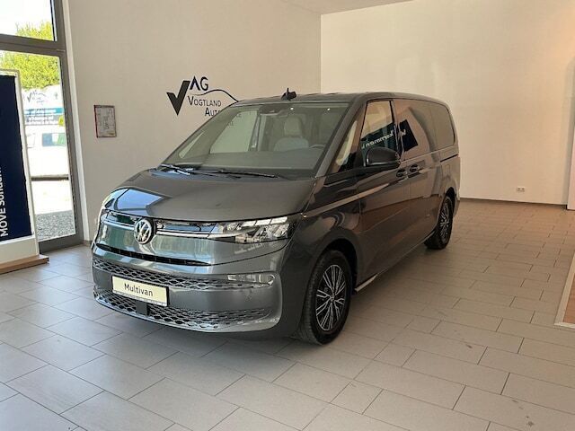 Indiumgrau metallic Gebraucht 2023 VW Multivan Life Van / Kleinbus | 49.900 € (Guter Preis) - Bild 1/4