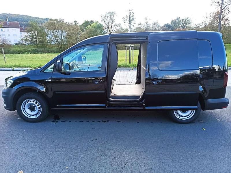 Gebraucht VW Caddy Maxi Trendline 102 PS (75 kW) 2018 Schwarz Van / Kleinbus