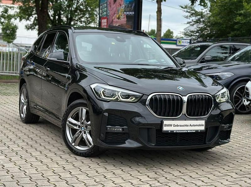 Schwarz Gebraucht 2022 BMW X1 M Sport SUV | 17.950 € (Fairer Preis) - Bild 1/4
